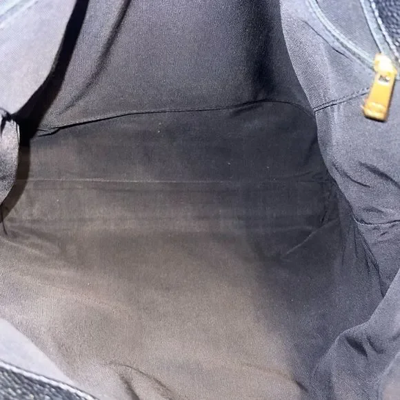 Vintage Chanel Caviar Leather Tote - Picture 11 of 12